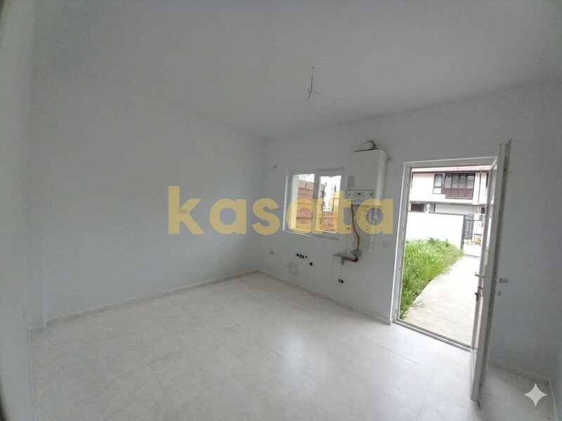 Duplex 140 mp + curte 200 mp | Bragadiru, Crisul Repede - Celofibrei