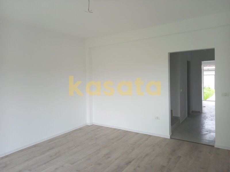 Duplex 140 mp + curte 200 mp | Bragadiru, Crisul Repede - Celofibrei